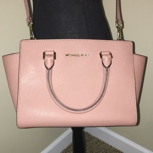 Michael Kors Cross body purse